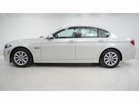 Used 2015 BMW 528i xDrive Sedan image 2