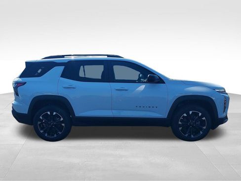 New 2027 Chevrolet Equinox RS FWD image 6