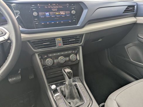 Used 2024 Volkswagen Taos SE image 24