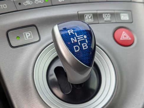 Used 2015 Toyota Prius Two image 13