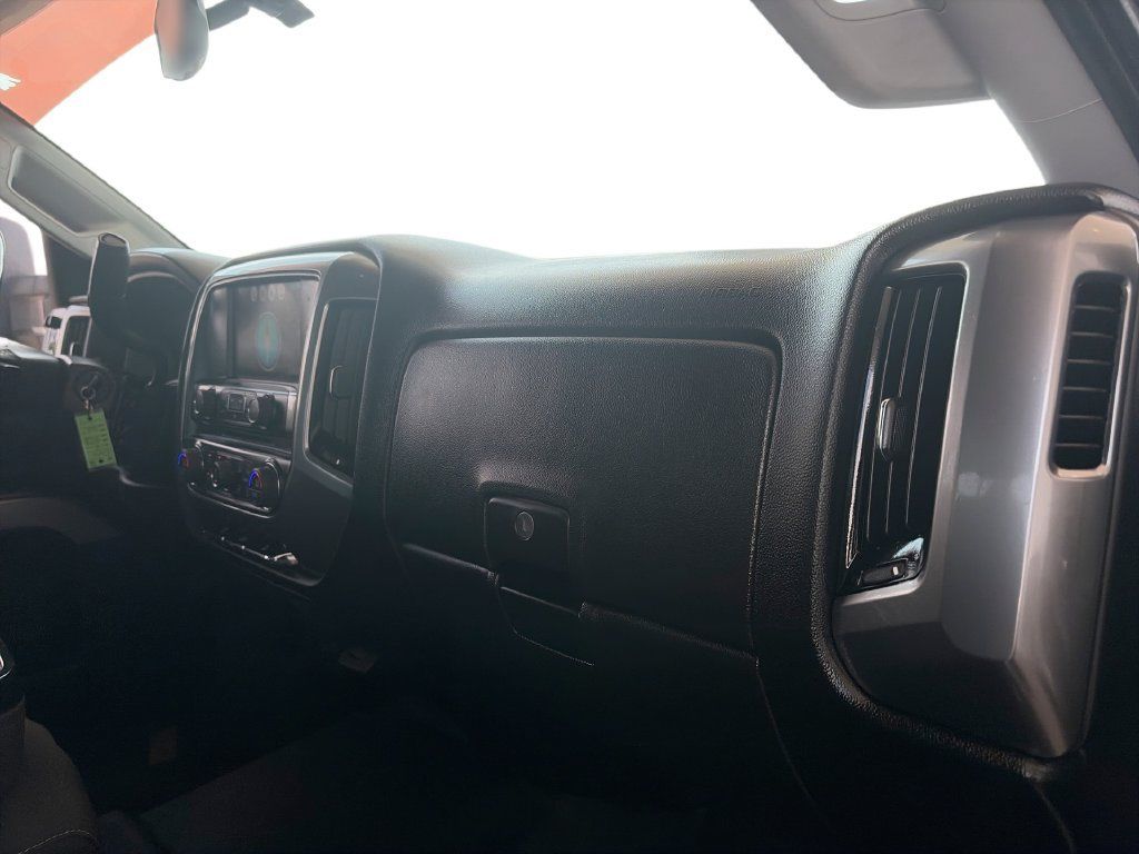 Used 2016 Chevrolet Silverado 2500 LT w/ LT Convenience Package AWD/4WD image 30