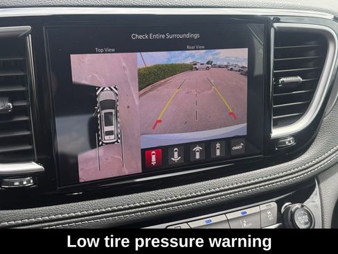 New 2026 Chrysler Pacifica Select image 12