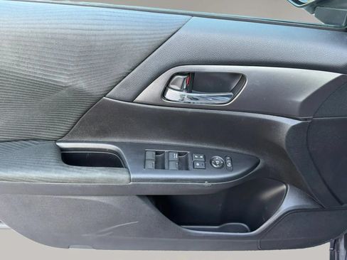 Used 2015 Honda Accord LX image 9