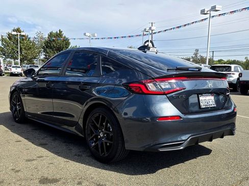 Used 2025 Honda Civic Sport image 6
