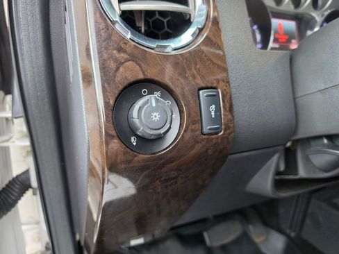 Used 2015 Ford F250 Platinum AWD/4WD image 21