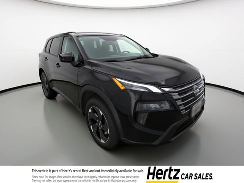 Used 2025 Nissan Rogue SV image 1
