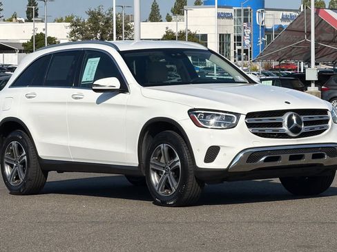 Used 2022 Mercedes-Benz GLC 300 4MATIC image 5