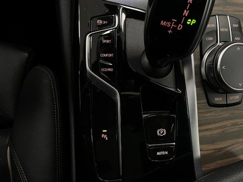 Certified 2023 BMW 530i xDrive w/ Premium Package image 27