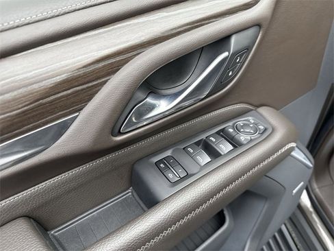 Certified 2021 GMC Yukon Denali w/ Denali Premium Package image 24