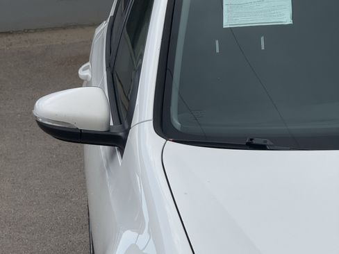 Used 2013 Volkswagen Golf TDI FWD image 23