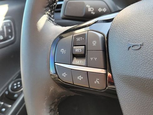 Used 2023 Ford Escape Platinum w/ Premium Technology Package image 32