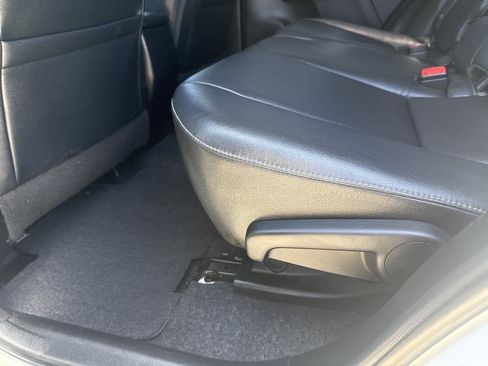 Used 2014 Toyota RAV4 Limited w/ Technology Package FWD image 12