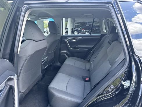 Used 2024 Toyota RAV4 XLE FWD image 27
