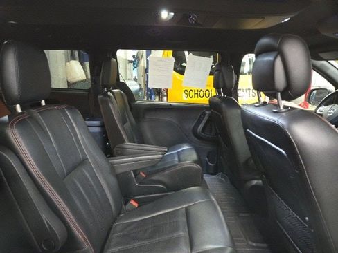 Used 2019 Dodge Grand Caravan GT image 68