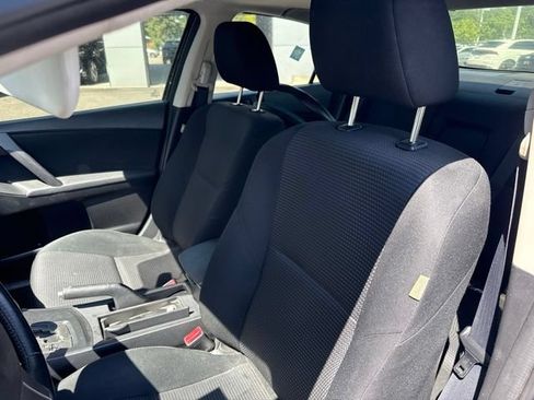 Used 2013 MAZDA MAZDA3 i Touring w/ Preferred Equipment Pkg FWD image 8