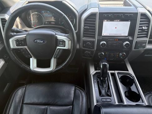 Used 2019 Ford F150 Lariat w/ Equipment Group 502A Luxury AWD/4WD image 16