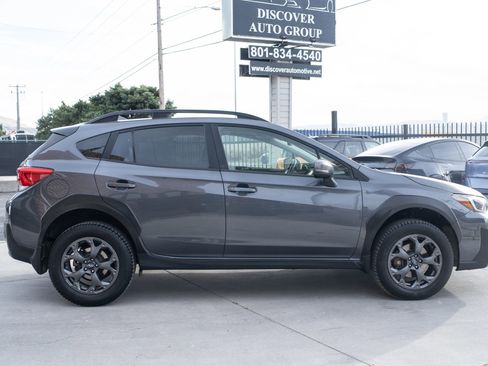 Used 2022 Subaru Crosstrek 2.5i Sport w/ Moonroof Package image 11