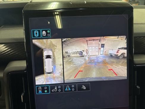 New 2026 GMC Yukon AT4 AWD/4WD image 16