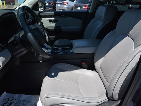 Used 2023 Honda Pilot Elite image 7