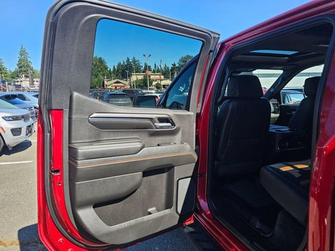 Used 2022 GMC Sierra 1500 AT4 w/ AT4 Premium Package AWD/4WD image 16