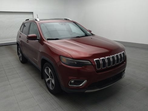 Used 2019 Jeep Cherokee Limited w/ Luxury Group FWD image 13