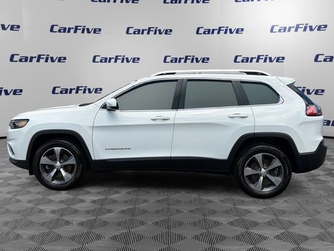 Used 2019 Jeep Cherokee Limited AWD/4WD image 2
