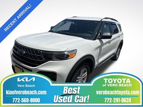 Used 2024 Ford Explorer XLT image 1