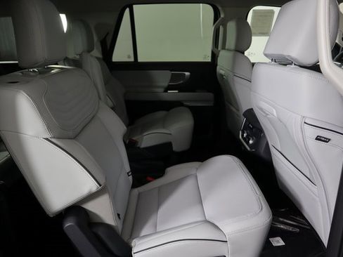 New 2025 Ford Expedition Max Platinum w/ Platinum Ultimate Package image 13