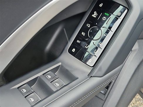 New 2025 Audi Q5 Premium Plus image 21