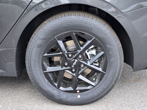 New 2026 Kia K5 LXS image 10