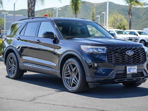 New 2026 Ford Explorer ST-Line w/ ST-Line Street Pack RWD image 5