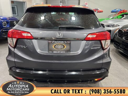 Used 2020 Honda HR-V Sport image 4