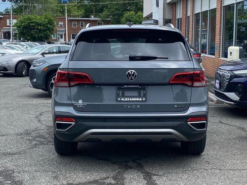 Certified 2023 Volkswagen Taos SEL AWD/4WD image 4