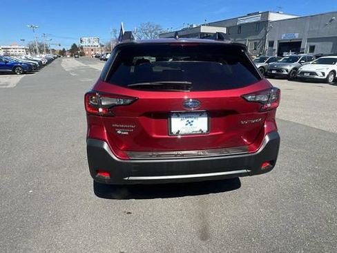 Certified 2025 Subaru Outback Premium AWD/4WD image 6