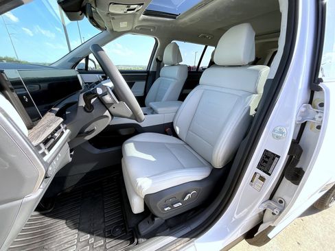 Certified 2026 Hyundai Santa Fe Calligraphy AWD/4WD image 10