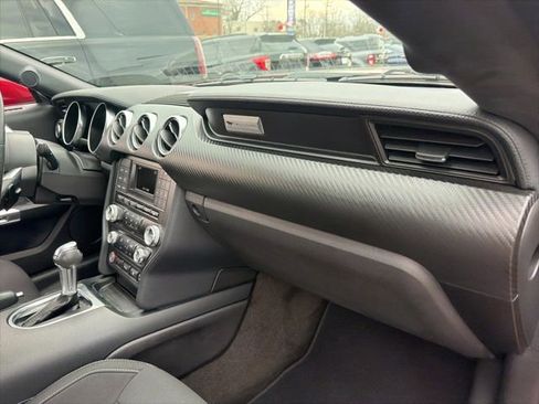Used 2018 Ford Mustang Coupe image 11