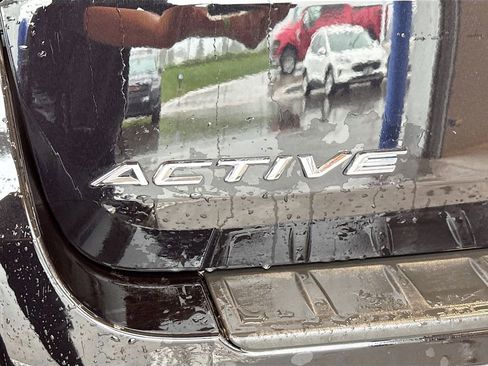 Used 2025 Ford Explorer Active w/ Active Comfort Package AWD/4WD image 21