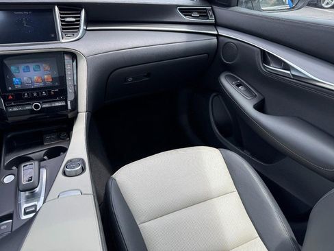 Used 2024 INFINITI QX55 Luxe image 15
