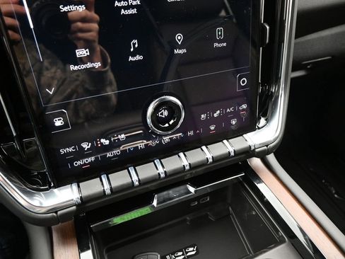 New 2026 GMC Yukon XL Denali image 13