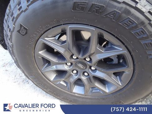 Used 2025 Ford Expedition Tremor AWD/4WD image 13