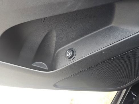 Used 2024 Chevrolet Equinox LT w/ LPO, Floor Liner Package image 28