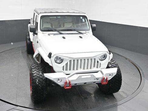 Used 2020 Jeep Gladiator Sport w/ Quick Order Package 24S AWD/4WD image 28