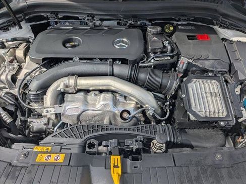 Used 2025 Mercedes-Benz GLA 250 image 22