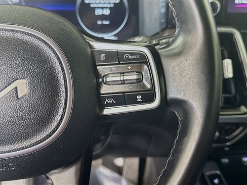 Used 2023 Kia Sorento SX image 13