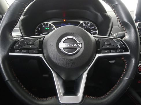 Used 2023 Nissan Altima 2.5 SR image 18