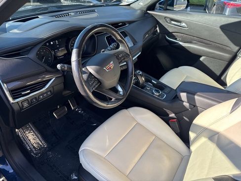 Used 2019 Cadillac XT4 Sport image 19