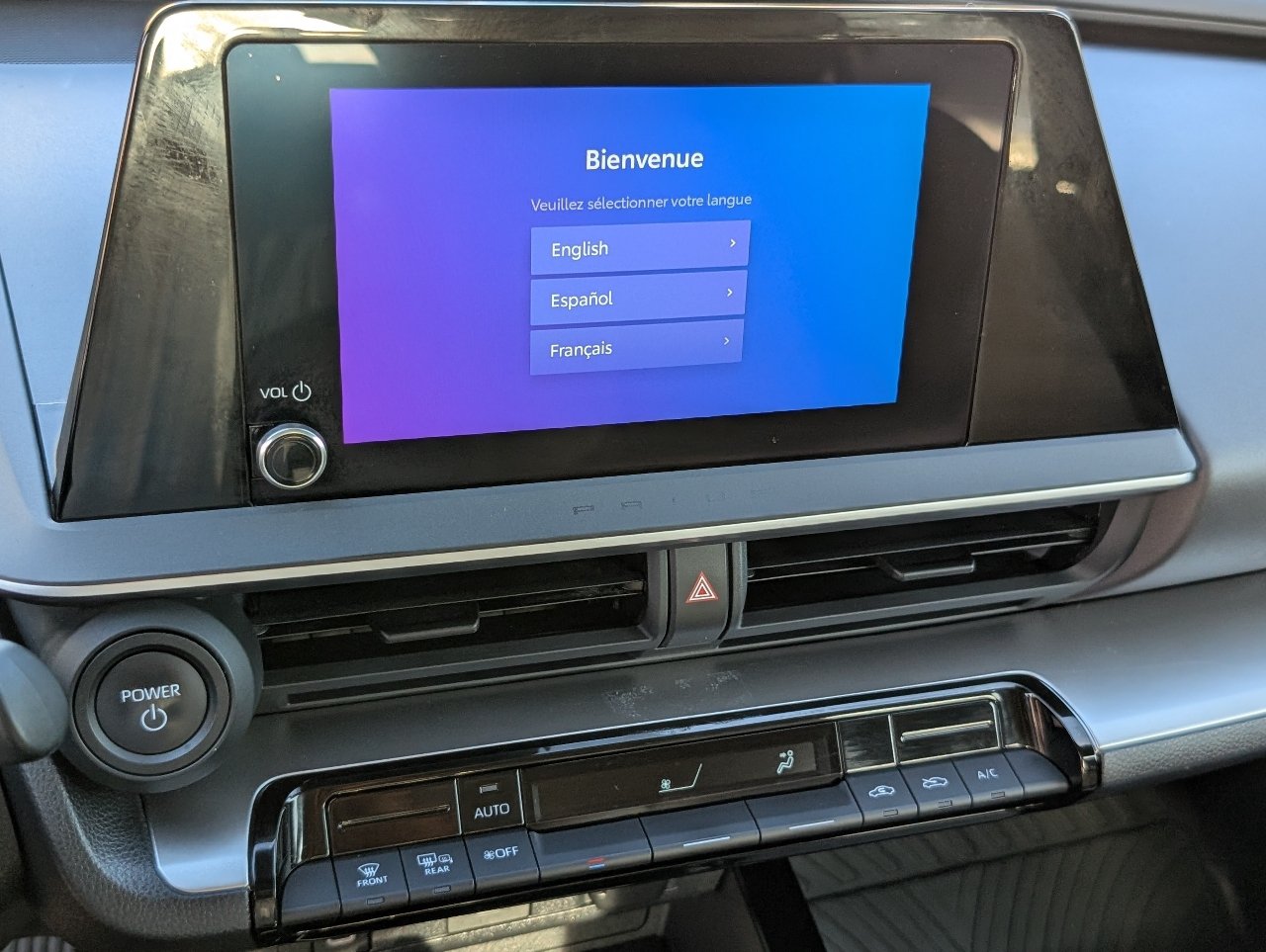 Used 2023 Toyota Prius LE FWD image 17