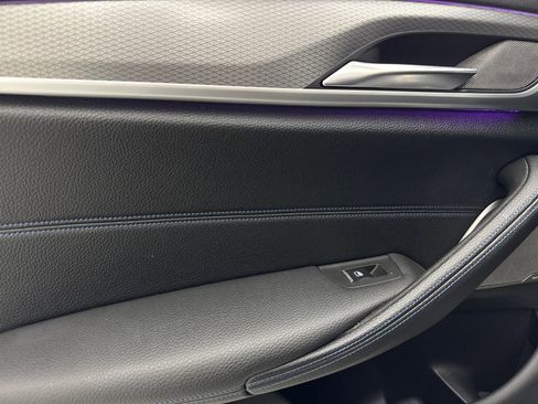 Used 2020 BMW 530i xDrive w/ M Sport Package image 40