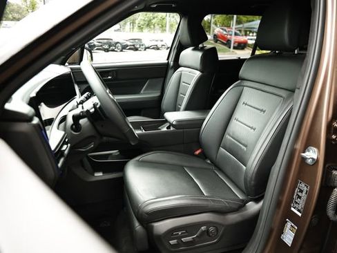 Certified 2025 Hyundai Santa Fe Calligraphy AWD/4WD image 22