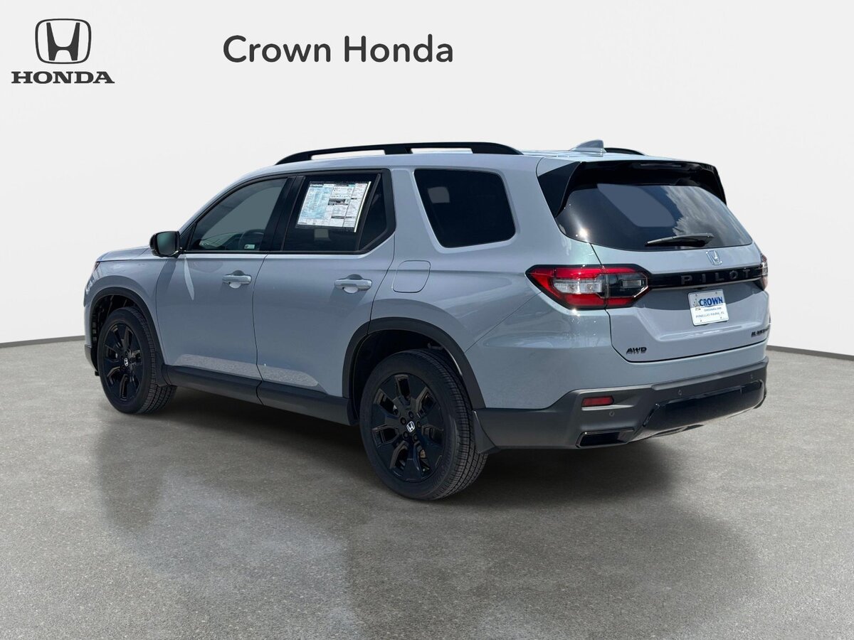 New 2026 Honda Pilot Black Edition image 7